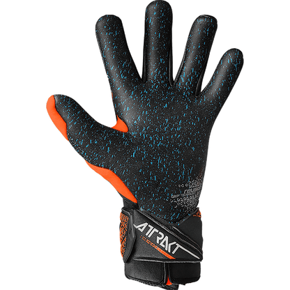 55 70 998 - Attrakt Fusion Carbon 3D - ReuschSoccer